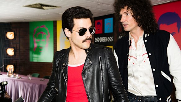 Rami Malek (Freddie Mercury) and Gwilym Lee (Brian May) in 