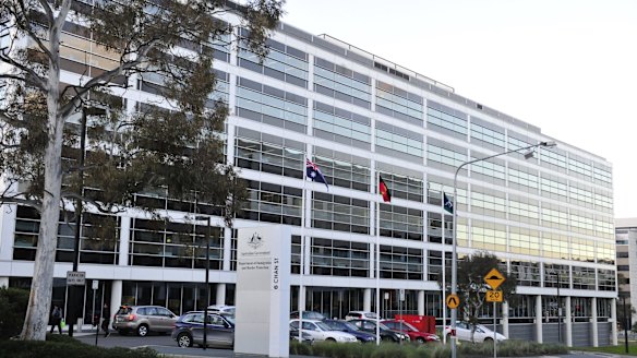 Border Force to stay in Belconnen, but leaves Civic for Canberra airport