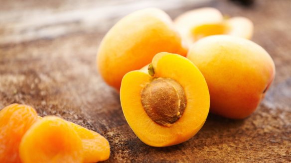Serve apricots straight from the fridge.