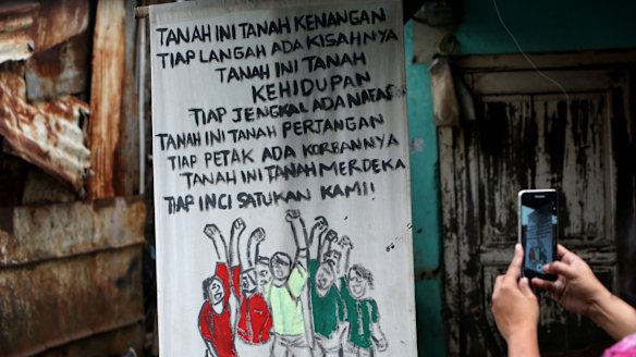 Residents of Bukit Duri, on the banks of the Ciliwung river are fighting to be able to stay. 