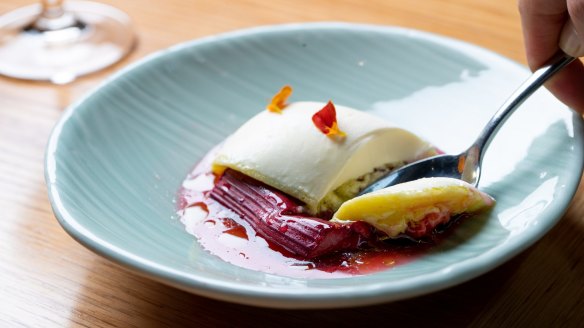 Dessert rhubarb, wattleseed, Mexican marigold. 