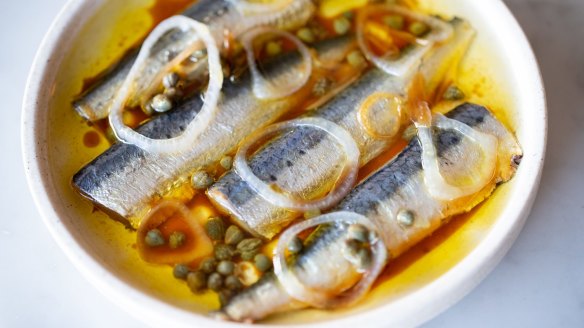 Sardine fillets in a dressing of tamari, shallots and olive oil.