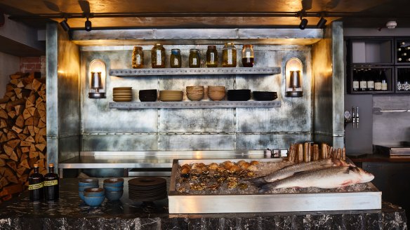St Leonards in London has  both a hearth and a raw bar.