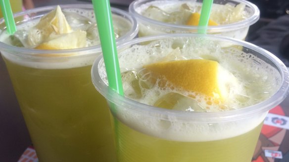 Fresh sugarcane juice with lemon