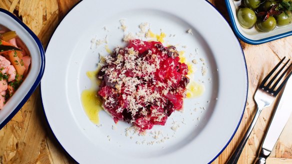 Tuna vrudo, horseradish, beetroot.