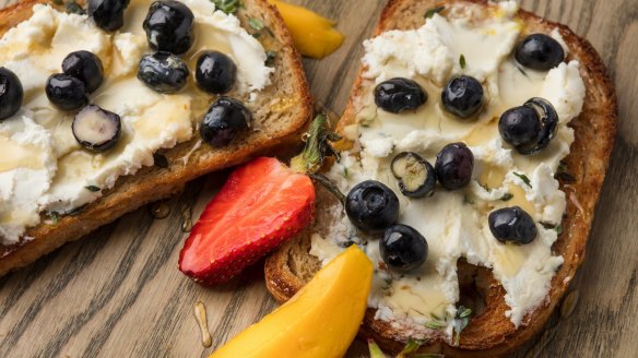 Easy and delicious: Blueberry and goat cheese toast with lemon thyme butter. 