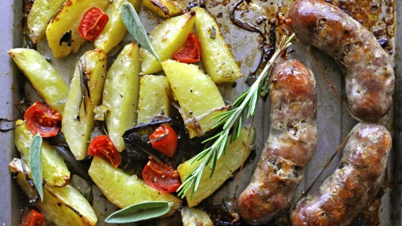 If you can't find Sicilian-style sausages, use chunky pork sausages instead.