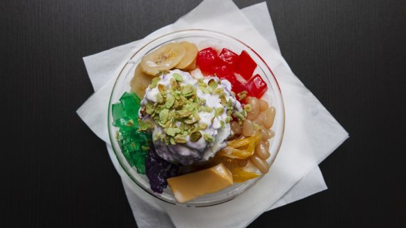 A-Team's Kitchen specialises in the classic Filipino dessert halo halo. 