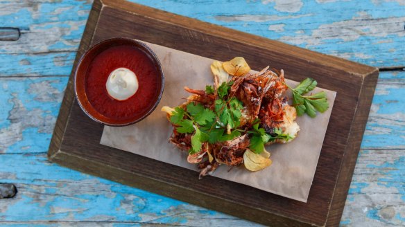 Soft shell crab, kewpie with sriracha sauce at Mocan and Green Grout,  NewActon.