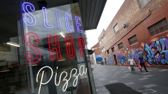 The Slice Shop sign in Footscray is in the Bulldogs' colours.