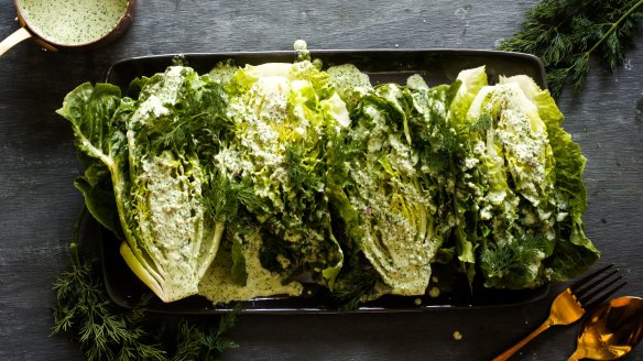 Lettuces hide a bitter secret: the milky sap coming from the stems contains compounds that relieve pain and cause drowsiness.