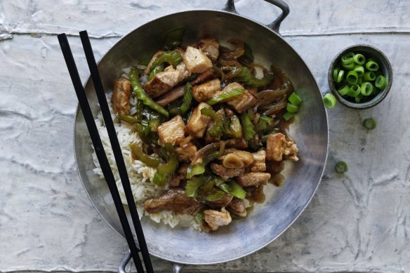 Stir-fried pork and celery.