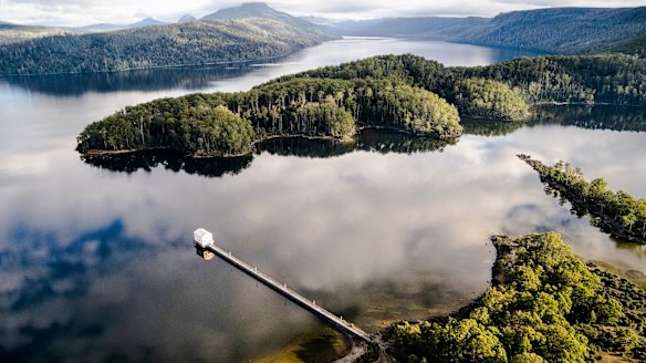 Pumphouse Point on Lake St Clair in Tasmania.