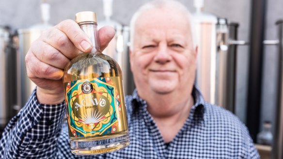 David de Vries of Echuca Distillery with his gold agave spirits.