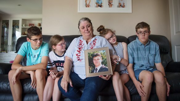 Elizabeth Vidler's son, Christian died in a crash on the Hume Highway in September. He left four children behind. From left to right: Declan 13, Tarmia 8, Liz Vidler, Marquisha 11, Lauchlan, 15, at their Bradbury home. 