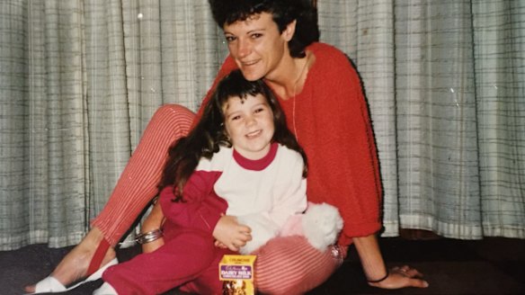Karen Nettleton and her daughter Tara.