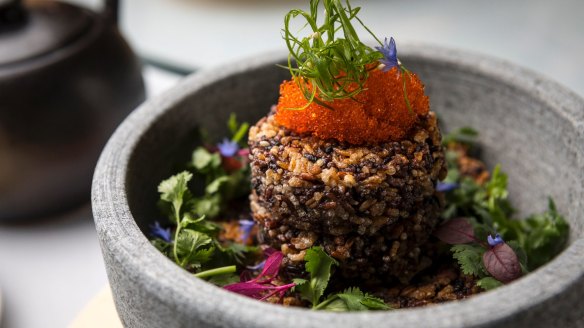 Puffed wild rice with spanner crab.