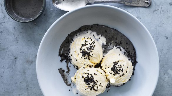 Vanilla ice-cream with roasted black sesame sauce.