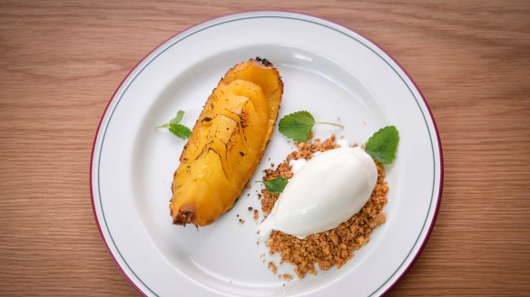 Grilled pineapple and pecan crumble.