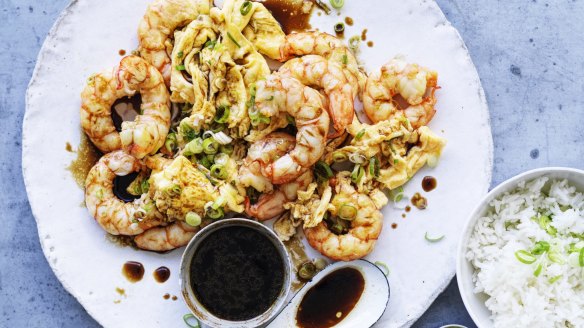Add prawns to your scramble with 