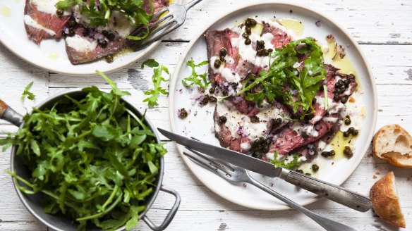 Cold roast beef carpaccio with tuna mayonnaise.