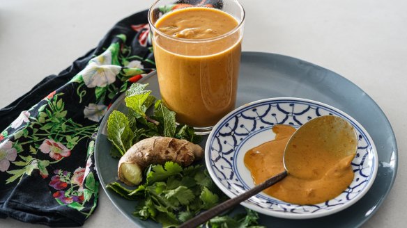 Creamy Thai peanut and lime sauce.