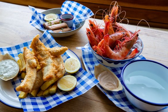 Seafood lunch at Woy Woy Fishermen's Wharf, Central Coast. 