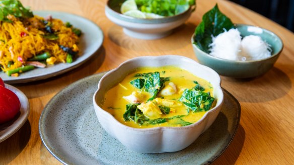 Chat Thai's deceptively spicy yellow crab curry.