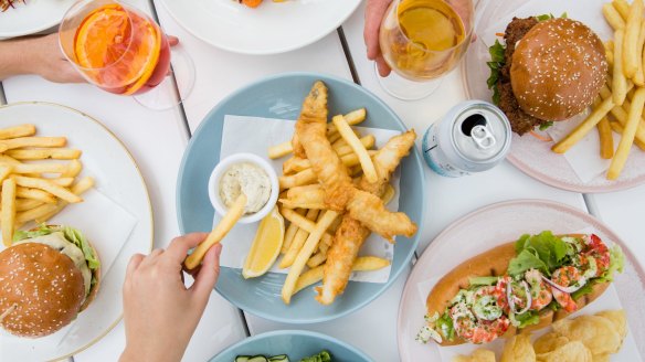 Breezy beach fare at Diggies Kiama.