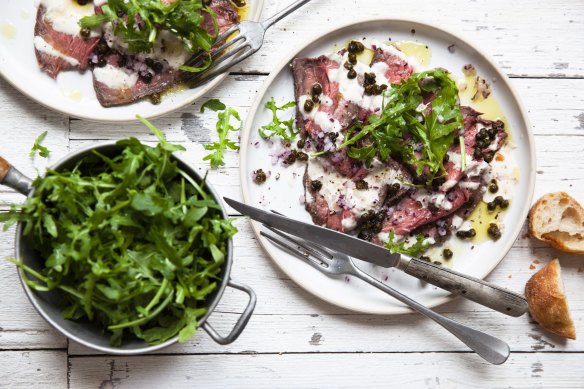 Cold roast beef carpaccio with tuna mayonnaise.