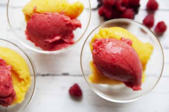 Two-tone peach Melba slushies.