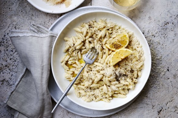 Pasta with white pesto.