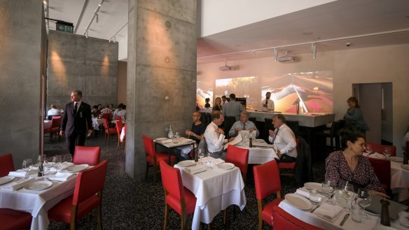 Di Stasio Citta is an upmarket spot to linger over lunch. 