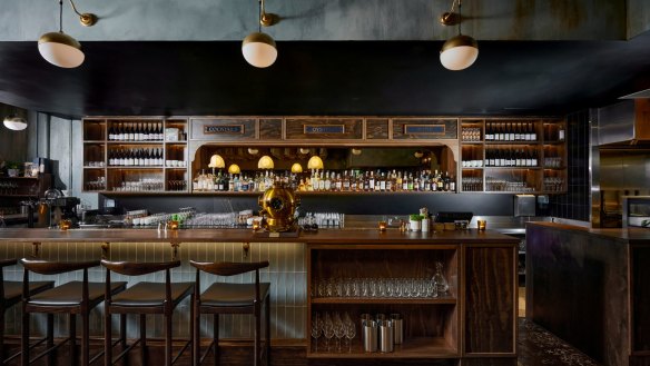 Pair cocktails with oysters at Pearl Diver.