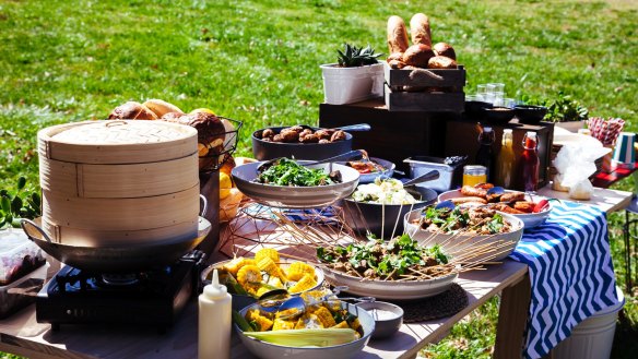 Schmicnics offers hampers up to fully catered picnics in Canberra.