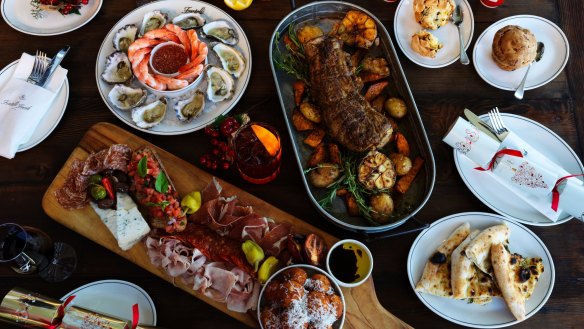 The Fratelli Fresh spread has us drooling. Buon Natale!