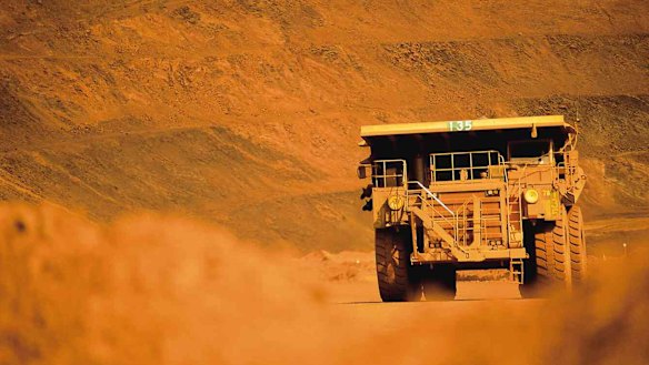 Shipments from Australia are now expected at about 330 million metric tons in 2017.