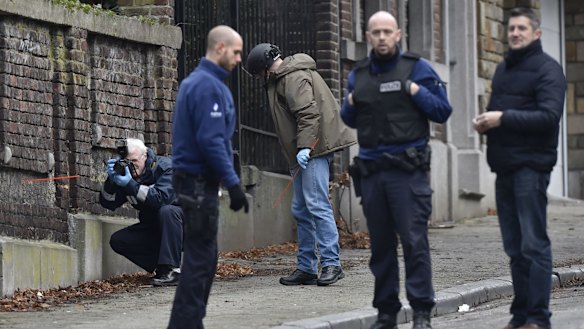 Belgium uncovers plot to kill police as anti-terrorism raids sweep Europe