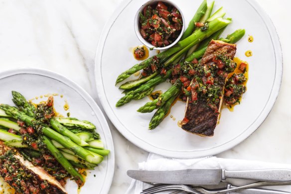 ***EMBARGOED FOR GOOD WEEKEND, DECEMBER 12/20 ISSUE***
Neil Perry recipe : Grilled salmon with oregano/tomato dressing
Photograph by William Meppem (photographer on contract, no restrictions)