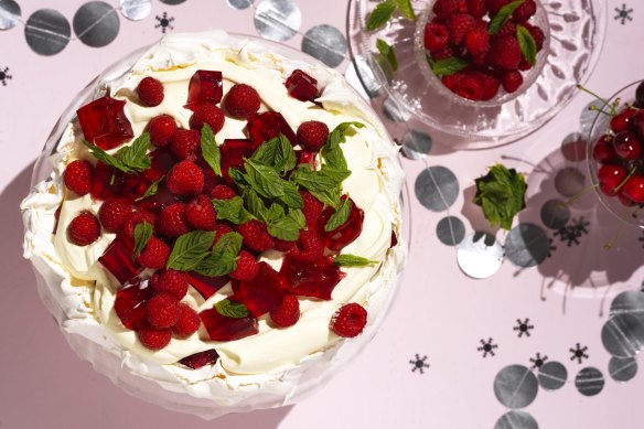 Jelly-centred pavlova.
