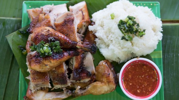 Must order dish: Grilled chicken with sticky rice.