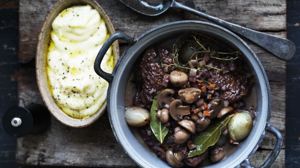 Try these tips to make an impressive coq au vin. 