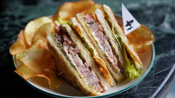 A quality club sandwich with chicken crackling. 