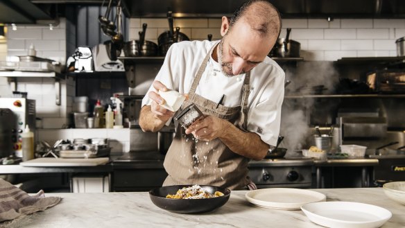 Tipo 00 chef Andreas Papadakis preparing a pasta dish for Providoor.