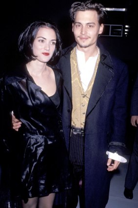 1990: Winona and Johnny Depp after their engagement.

