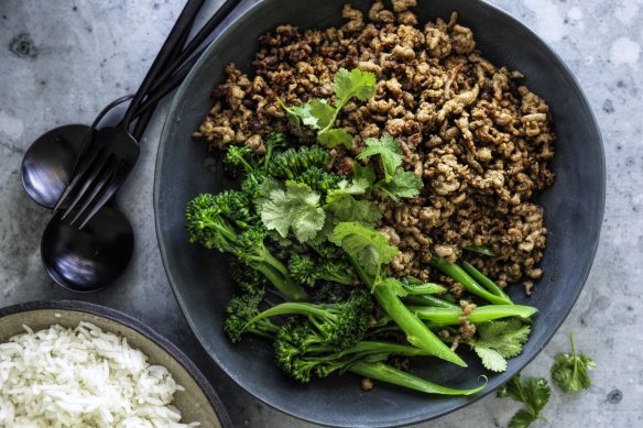 Mince with oyster sauce. Just add greens and steamed rice.