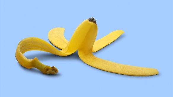 Eating the peel is an easy way to boost your diet with extra dietary fibre, vitamin B6, vitamin C and magnesium.