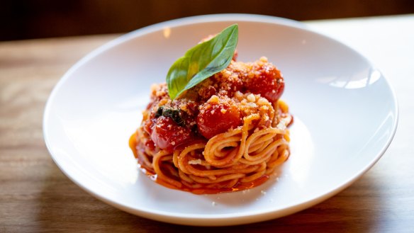 Spaghetti al pomodoro.