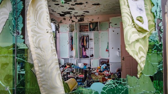 Remnants of an apartment block in Barangay Basak, where the Marawi conflict began with a fierce firefight between members of the Maute group and elements of the 103rd brigade on May 23rd. 
