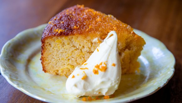 Orange and almond cake with mascarpone. 